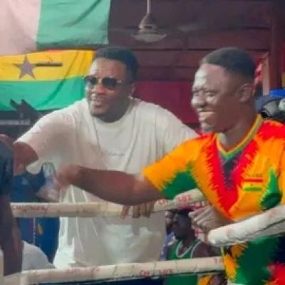 Boxing: Asamoah Gyan visits Bronx Gym to motivate aspiring world champion John Laryea