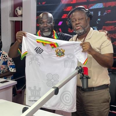 Kaysports presents branded Ghana sports jersey to Sporty FM's Fiifi Banson